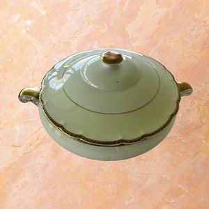 Vintage Black Knight casserole serving bowl with lid